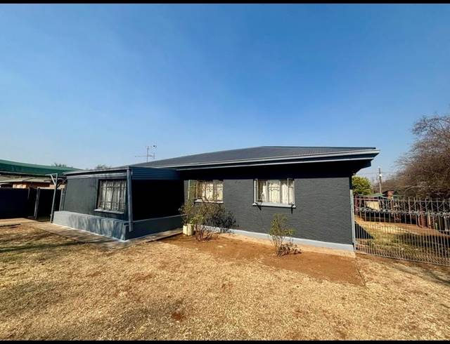3 BEDROOM HOUSE FOR SALE IN VANDERBIJLPARK CW 2